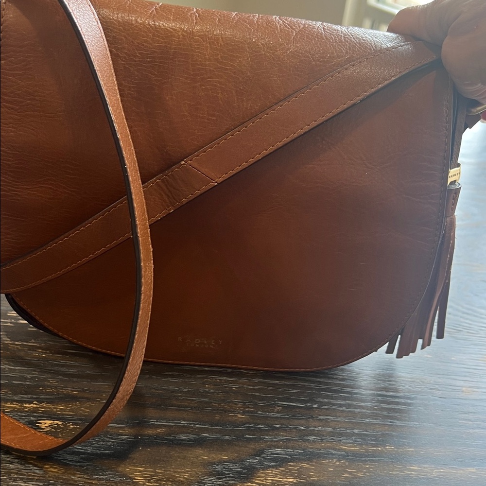 RADLEY LONDON Brown Leather Crossbody Saddle Bag with Tassel